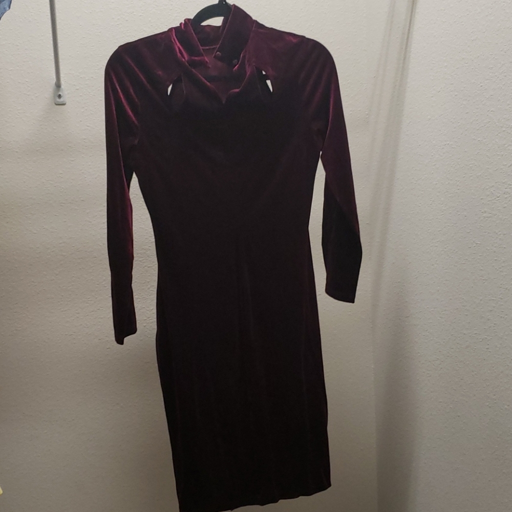 En Focus Studio long burgundy velvet dress